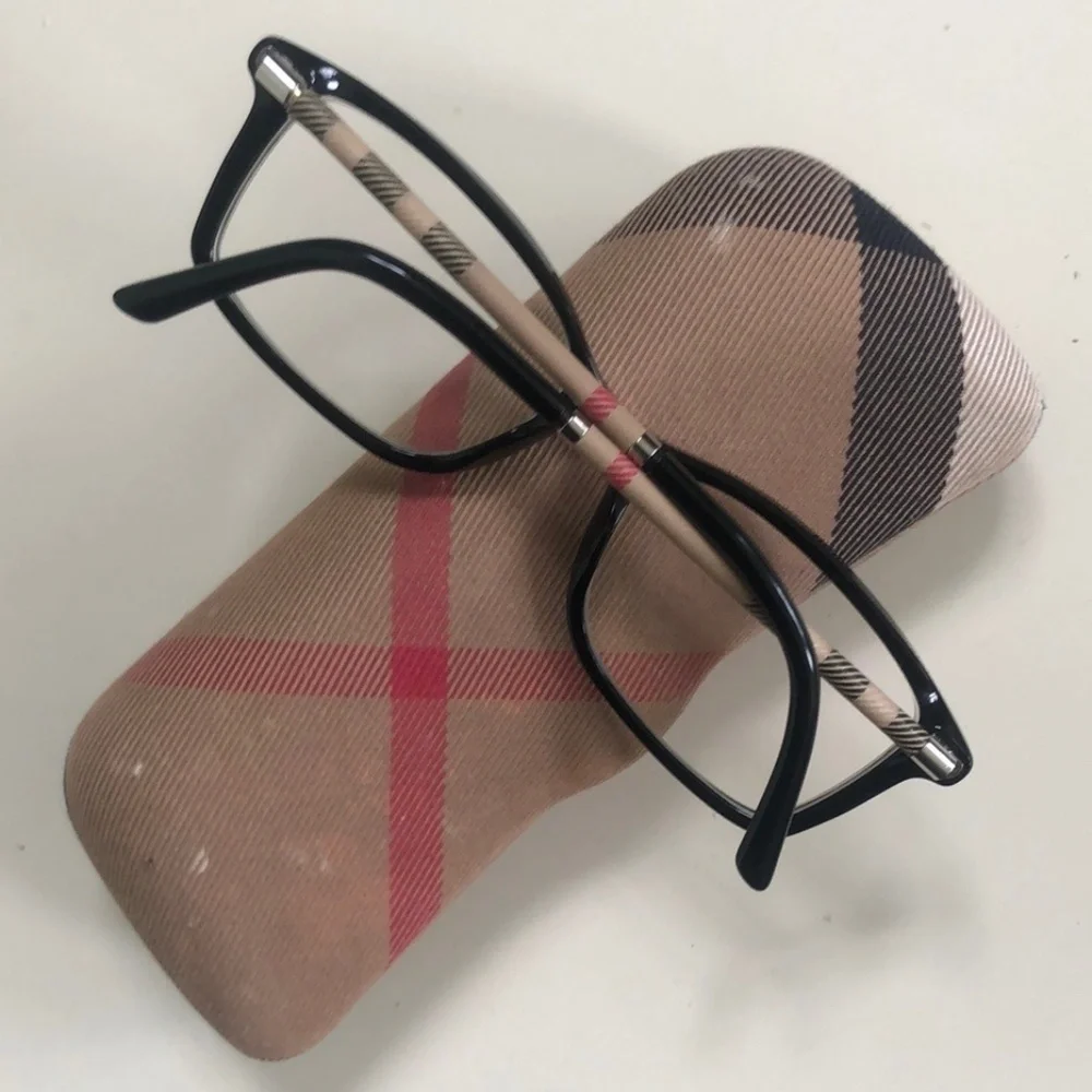 Burberry rectangle prescription